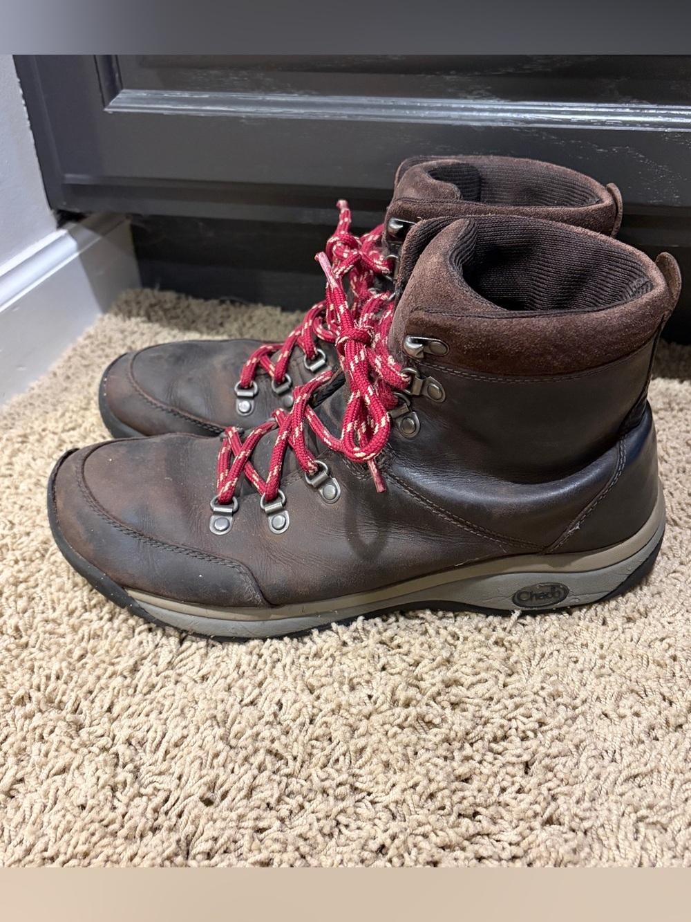 Chaco Roland Leather Boots Size 9.5 Water Resistant